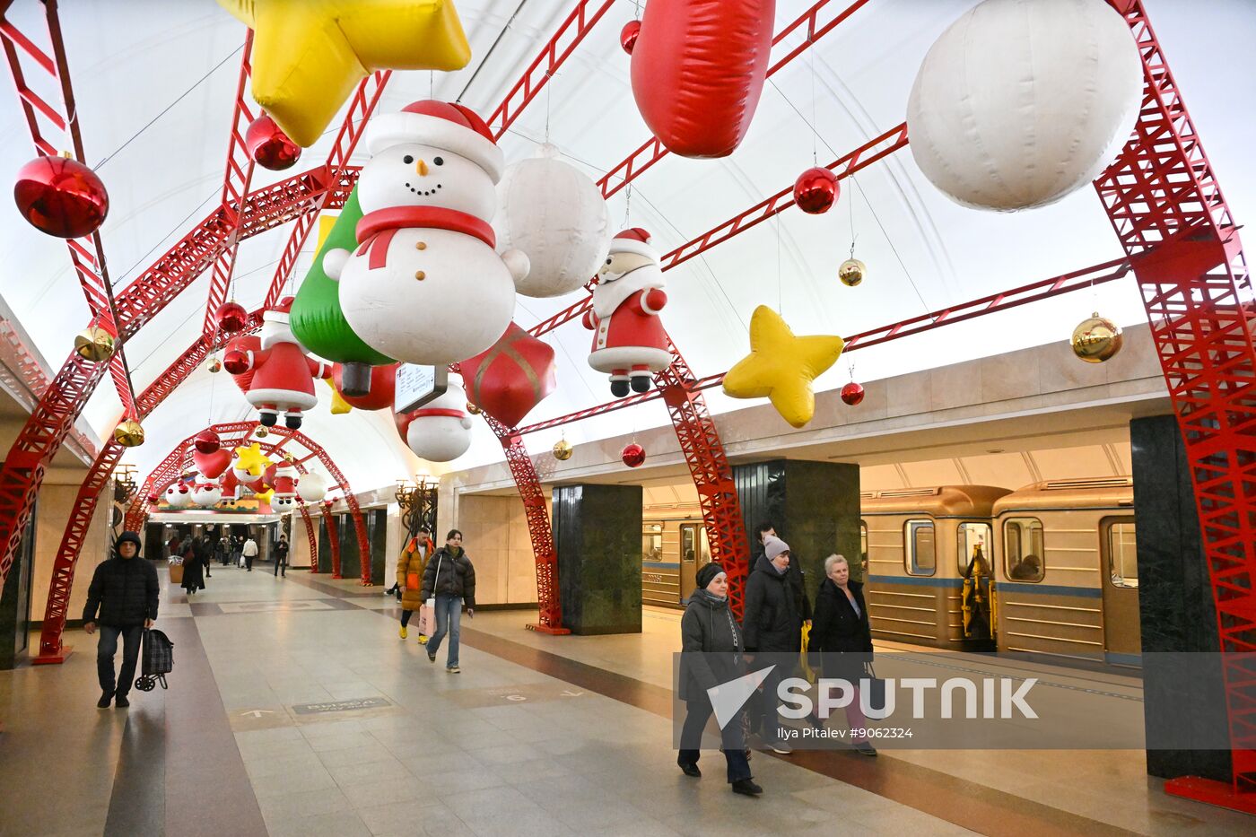 Russia New Year Season Preparations