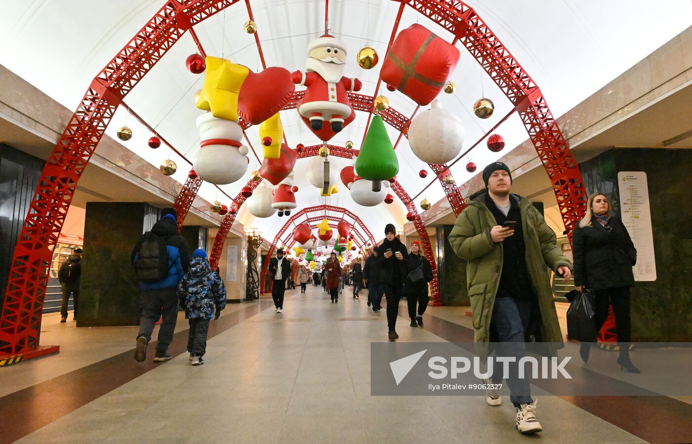 Russia New Year Season Preparations