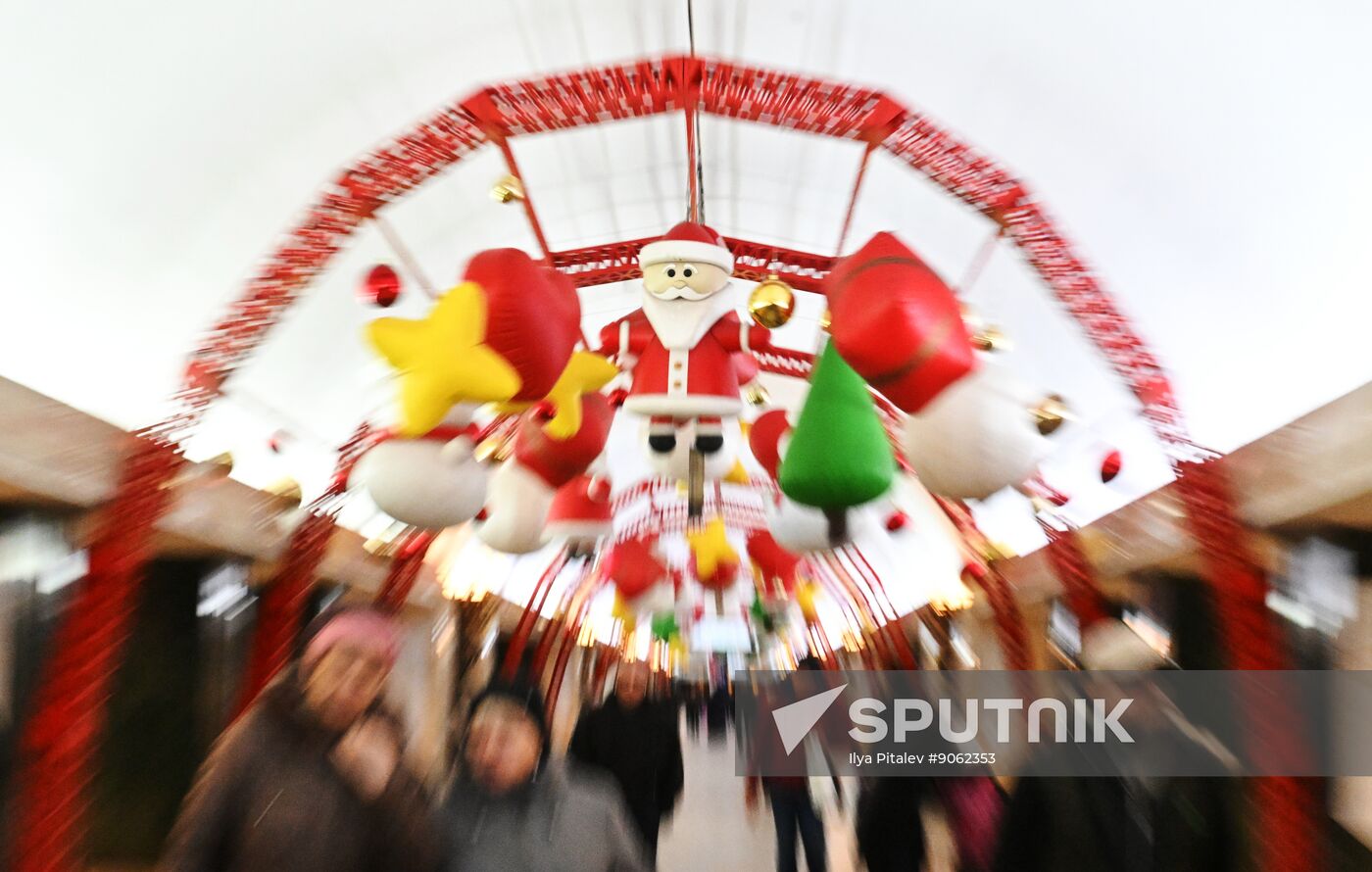 Russia New Year Season Preparations