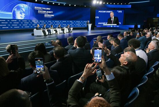 Russia Putin VTB Investment Forum