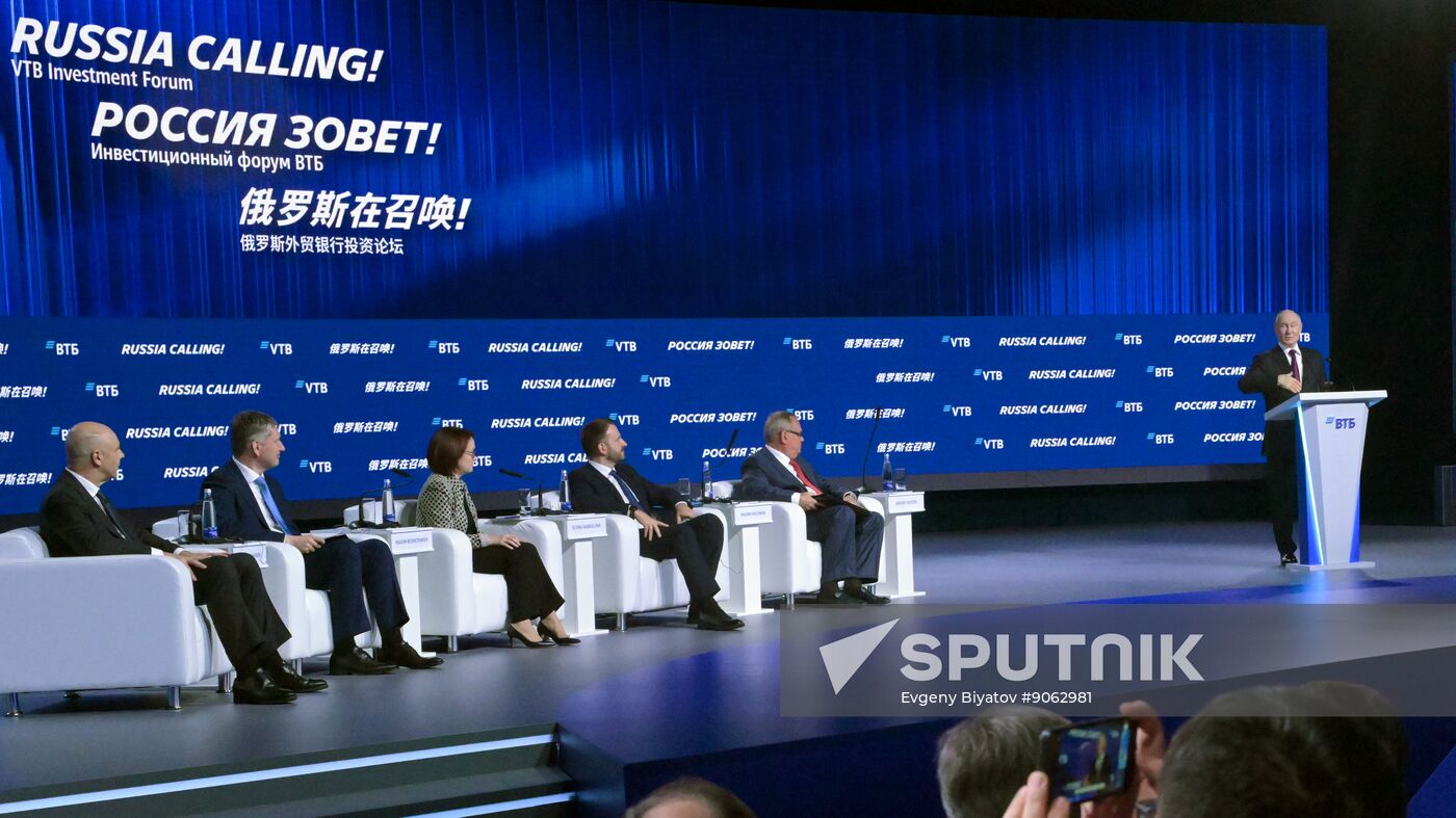 Russia Putin VTB Investment Forum