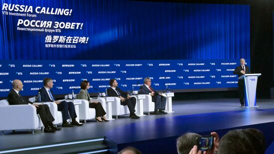 Russia Putin VTB Investment Forum