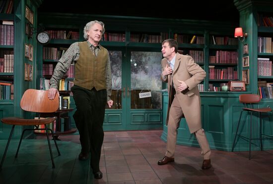 Russia Theatre Choice