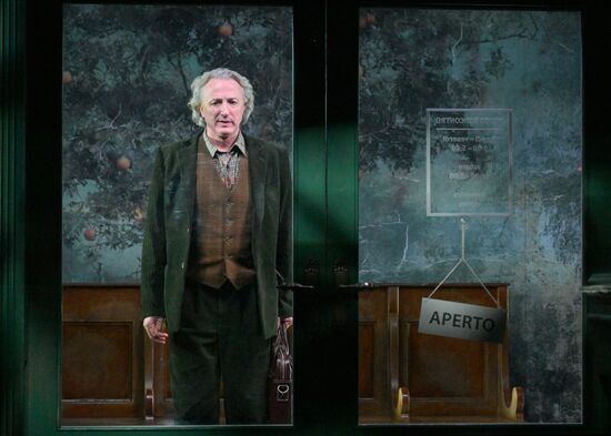 Russia Theatre Choice