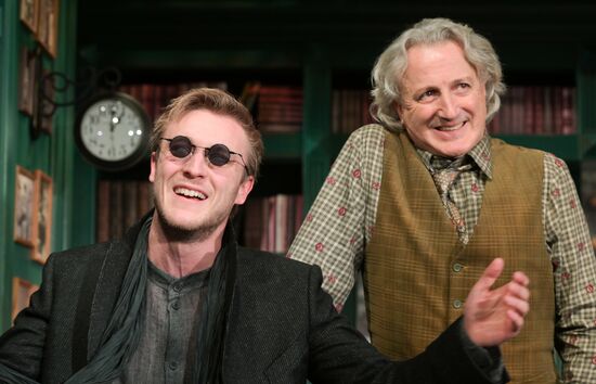 Russia Theatre Choice