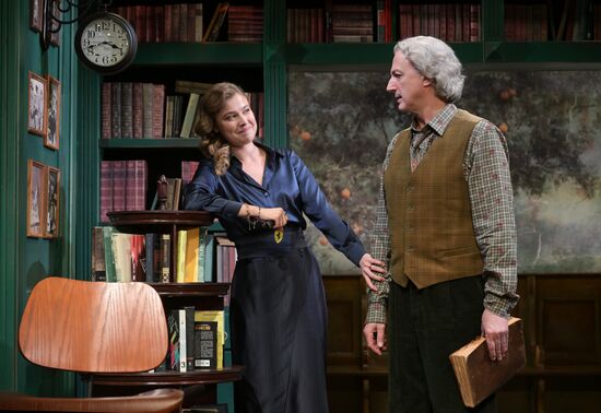 Russia Theatre Choice