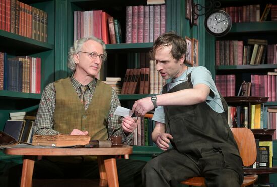 Russia Theatre Choice