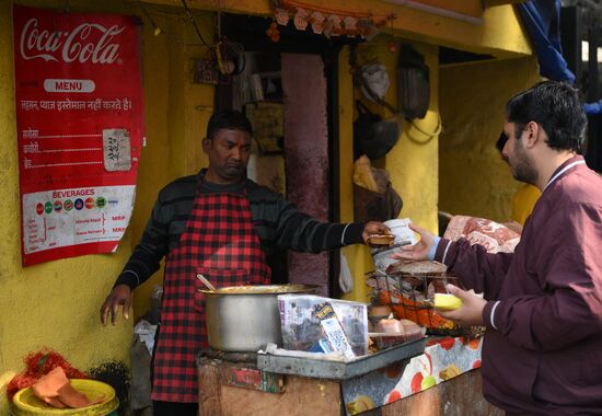 India Delhi Daily Life