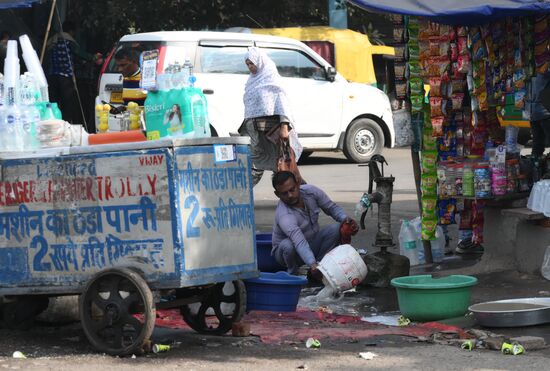 India Delhi Daily Life