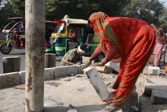 India Delhi Daily Life