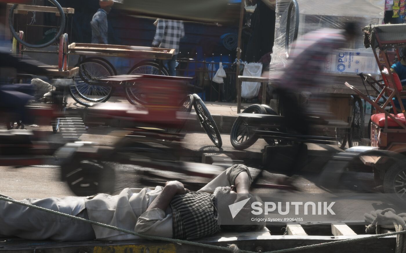 India Delhi Daily Life