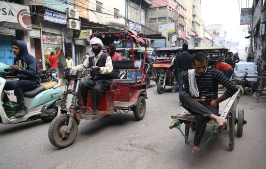 India Delhi Daily Life