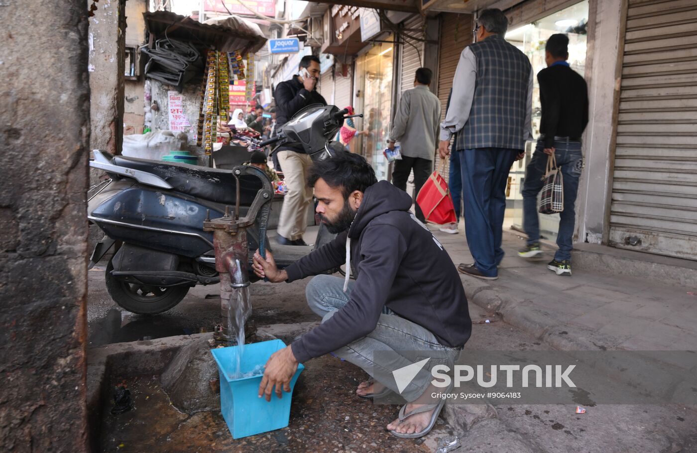 India Delhi Daily Life