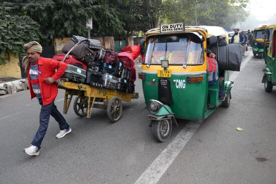India Delhi Daily Life