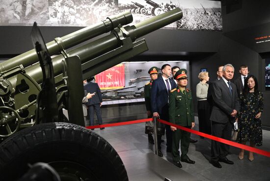 Vietnam Russia Security