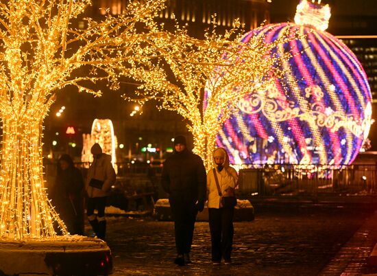 Russia New Year Season Preparations