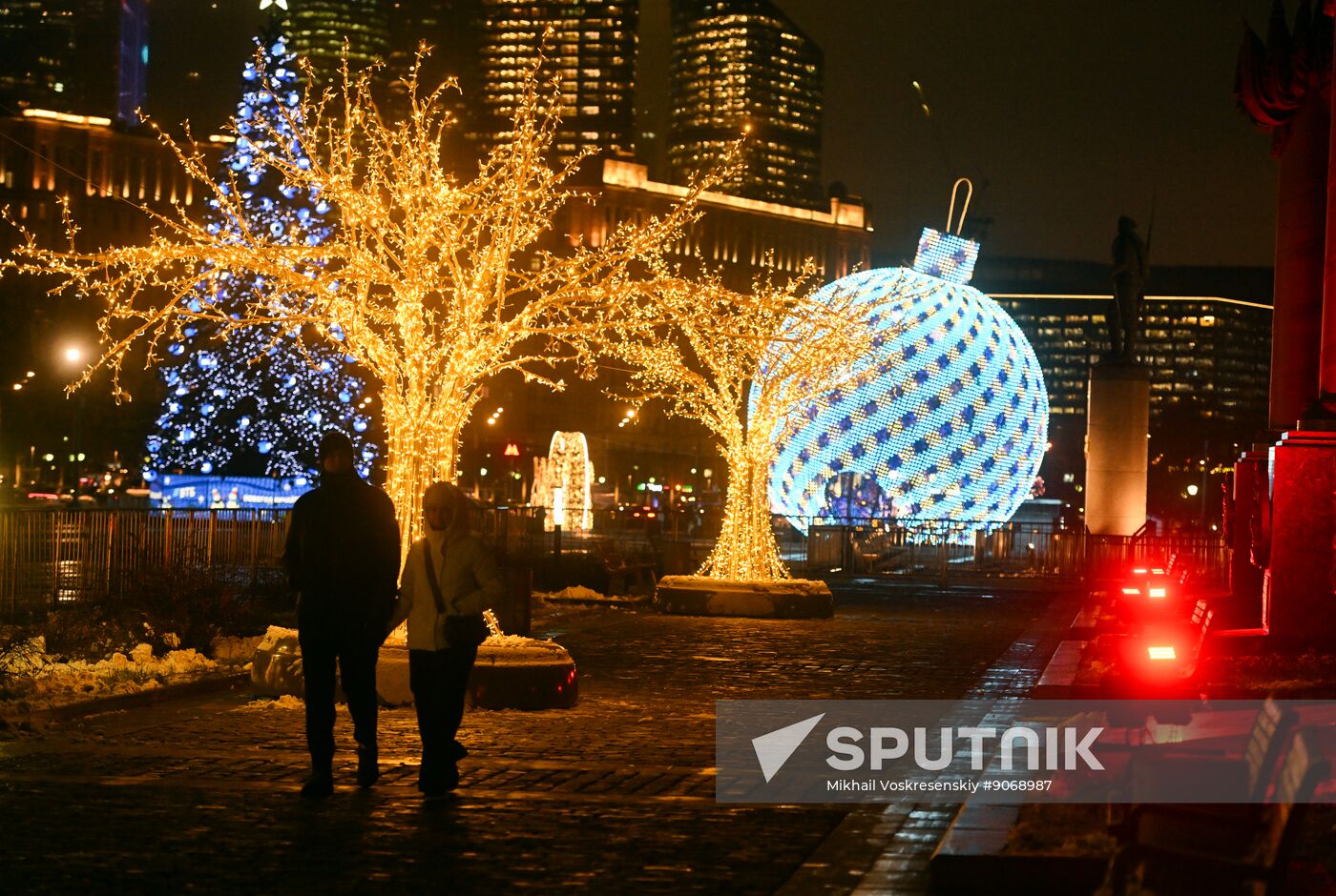 Russia New Year Season Preparations