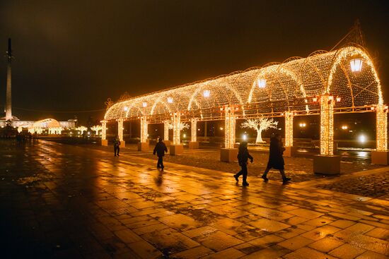 Russia New Year Season Preparations