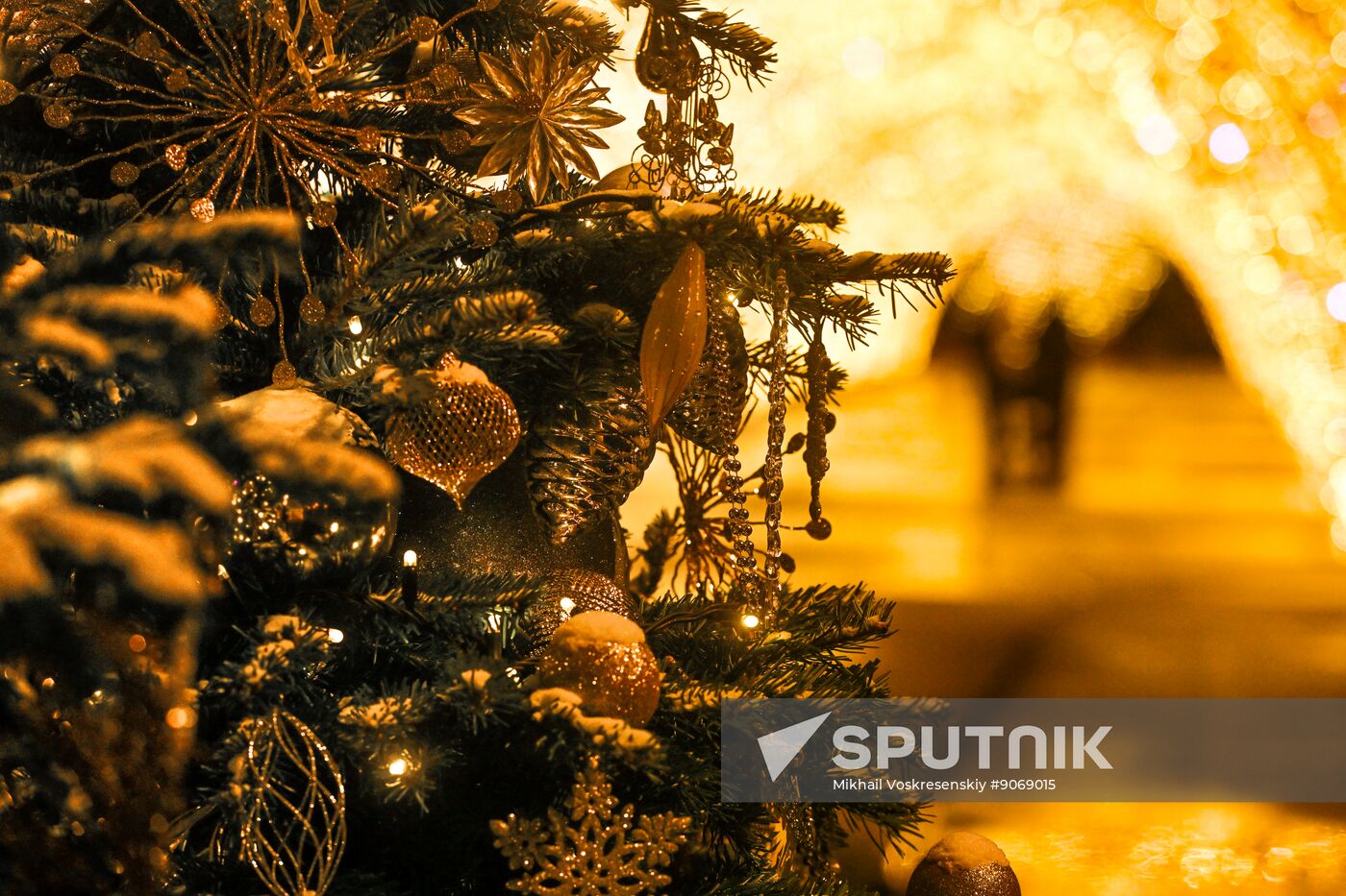 Russia New Year Season Preparations