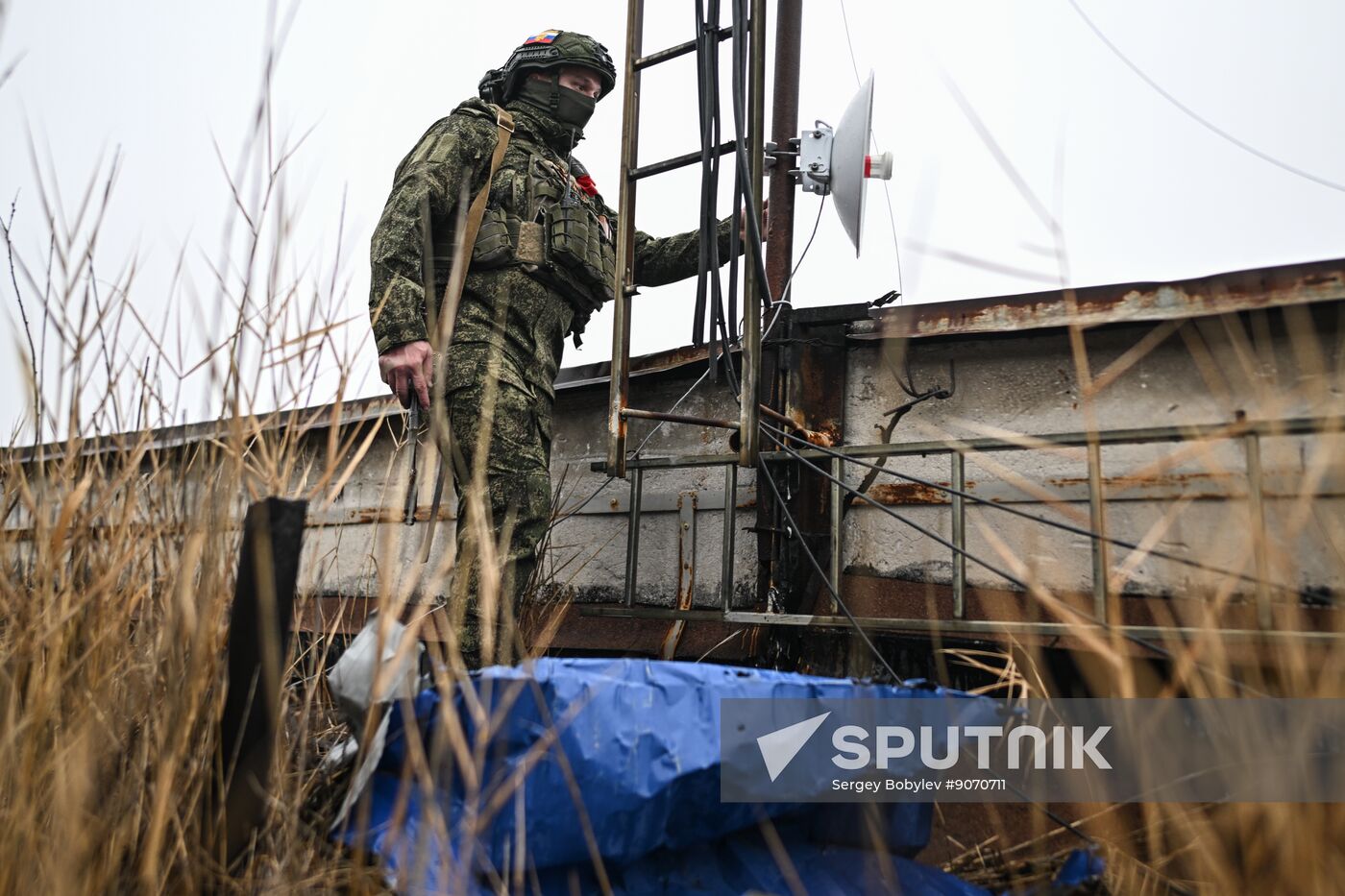 Russia Ukraine Military Operation Signal Unit