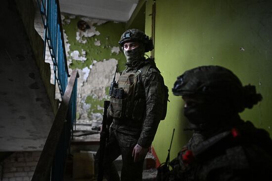 Russia Ukraine Military Operation Signal Unit