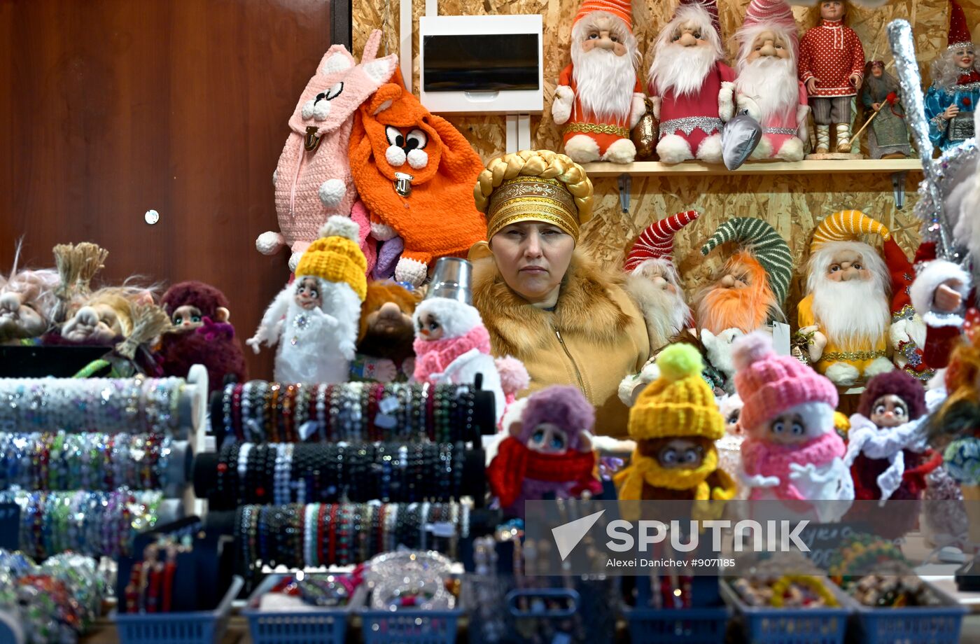 Russia New Year Season Preparations