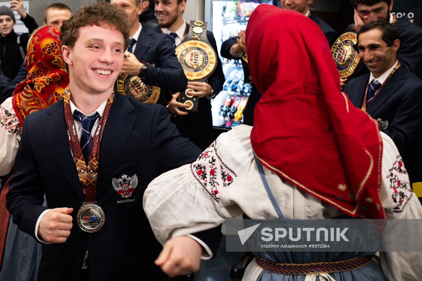 Russia Boxing World Championships  Medalists Return