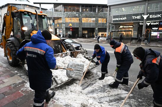 Russia Weather Snowfall Aftermath
