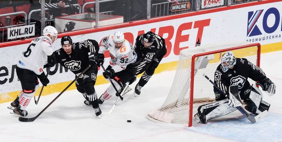 Russia Ice Hockey Kontinental League Traktor - Avangard