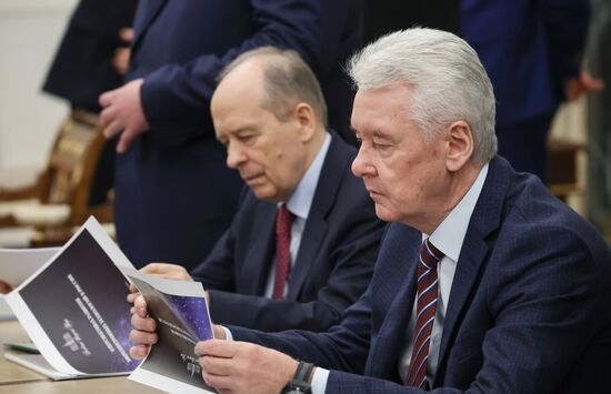 Russia Putin Microelectronics