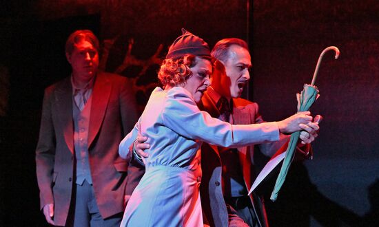 Russia Theatre Carefree Ones