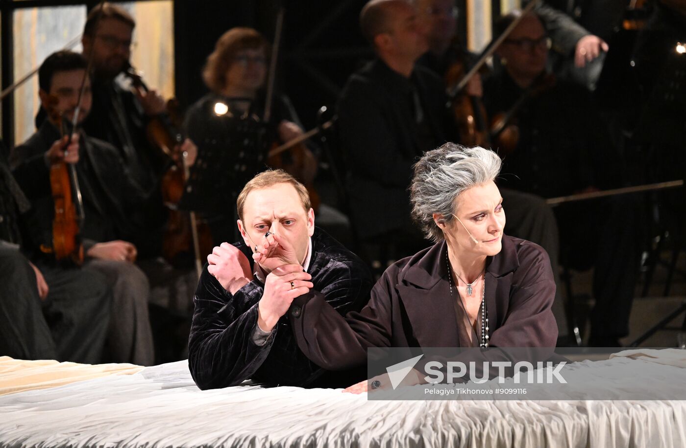 Russia Theatre About Love