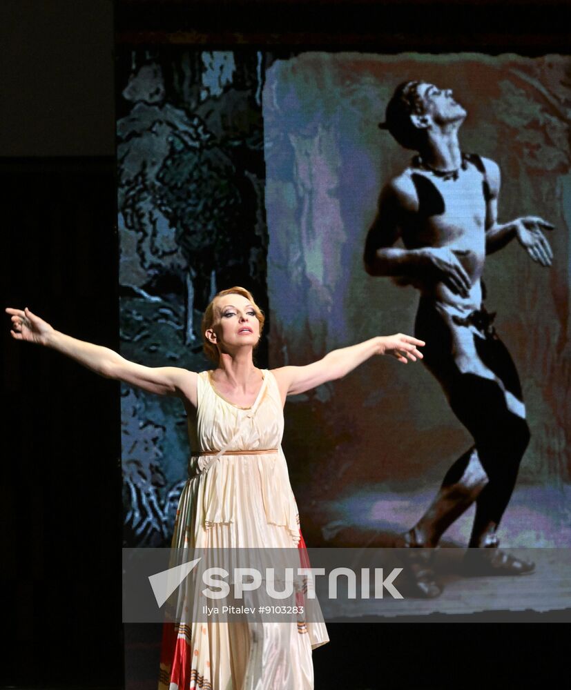 Russia Entertainment Diaghilev Ballet New Century