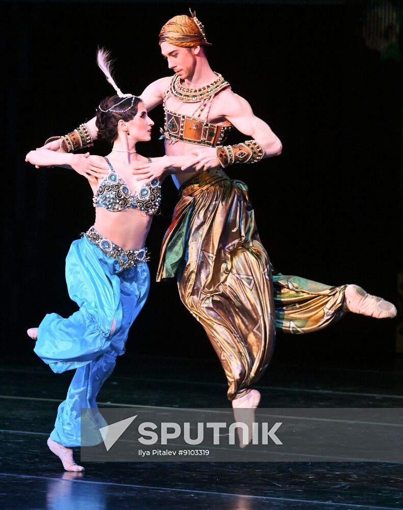 Russia Entertainment Diaghilev Ballet New Century