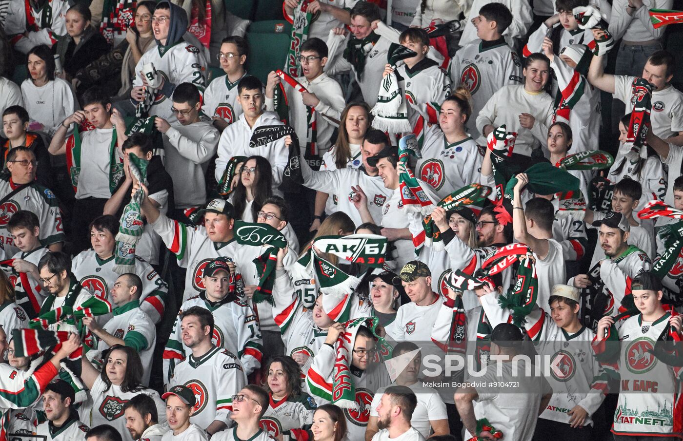 Russia Ice Hockey Kontinental League Ak Bars - Torpedo