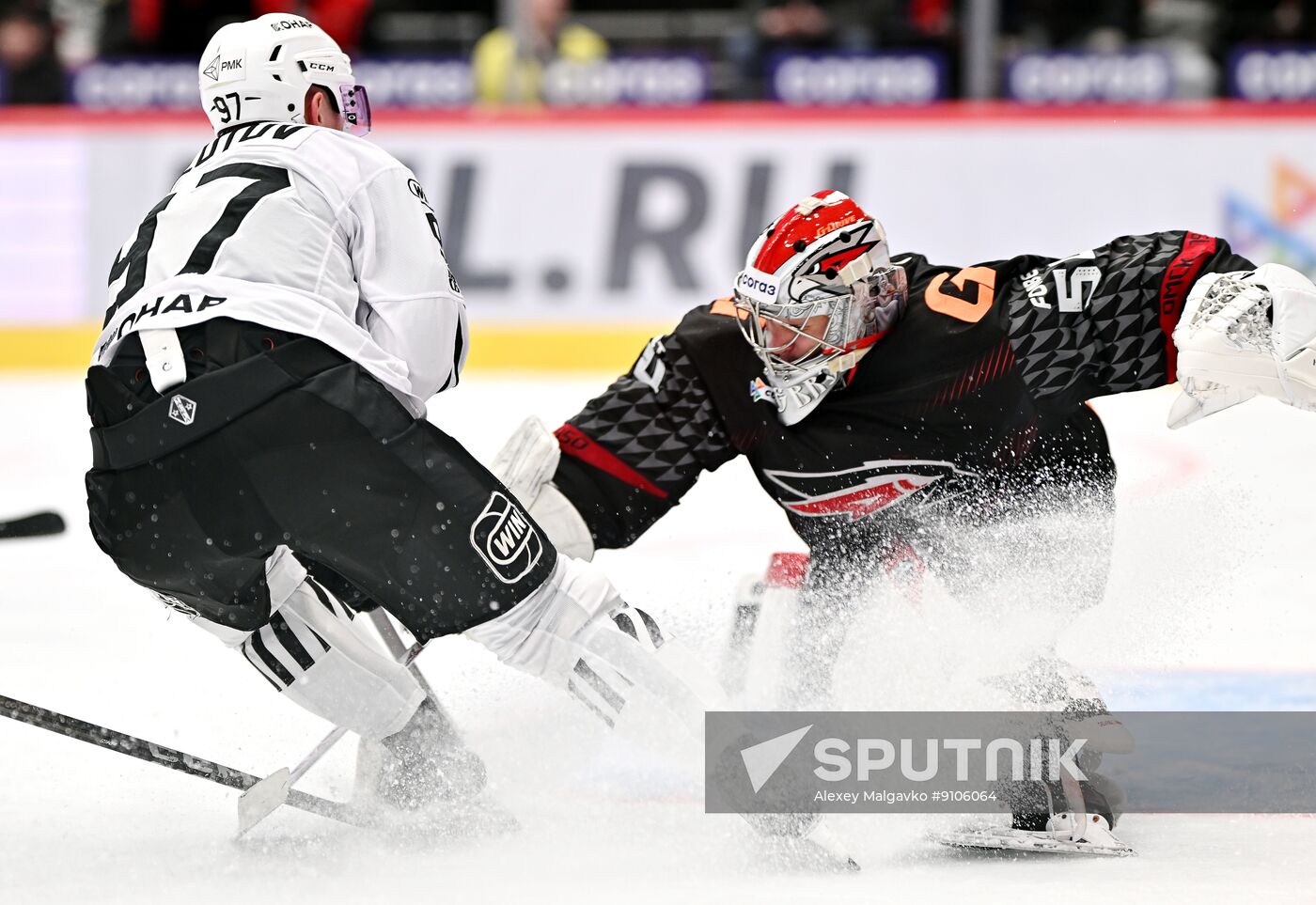 Russia Ice Hockey Kontinental League Avangard - Traktor