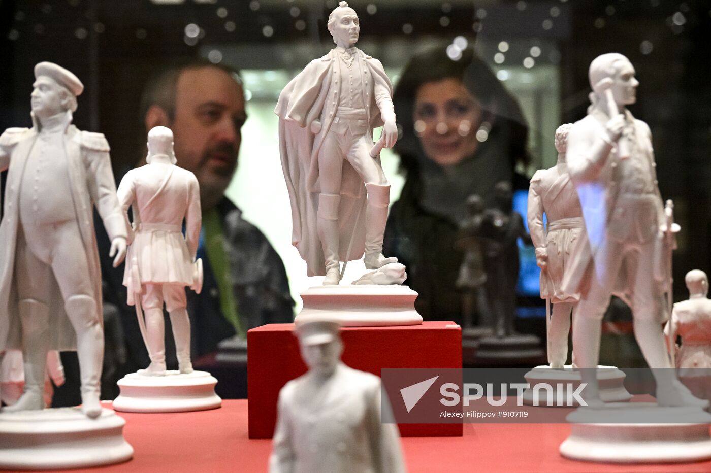 Russia Porcelain Sculpture Exhibition