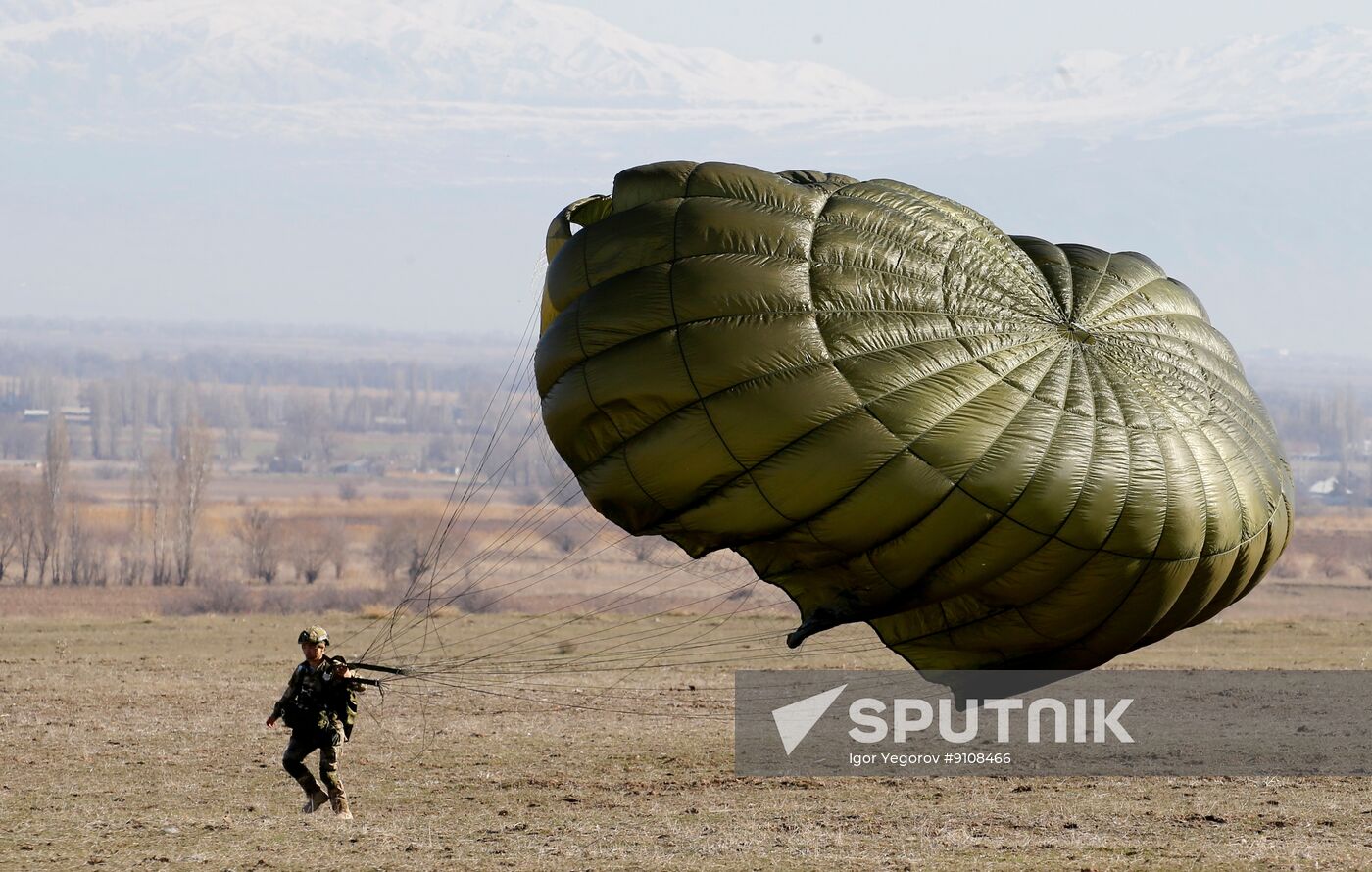 Kyrgyzstan Defence Parachute Training