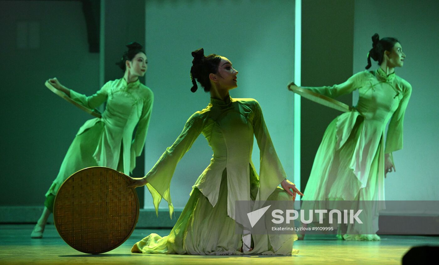 Russia Winter International Arts Festival