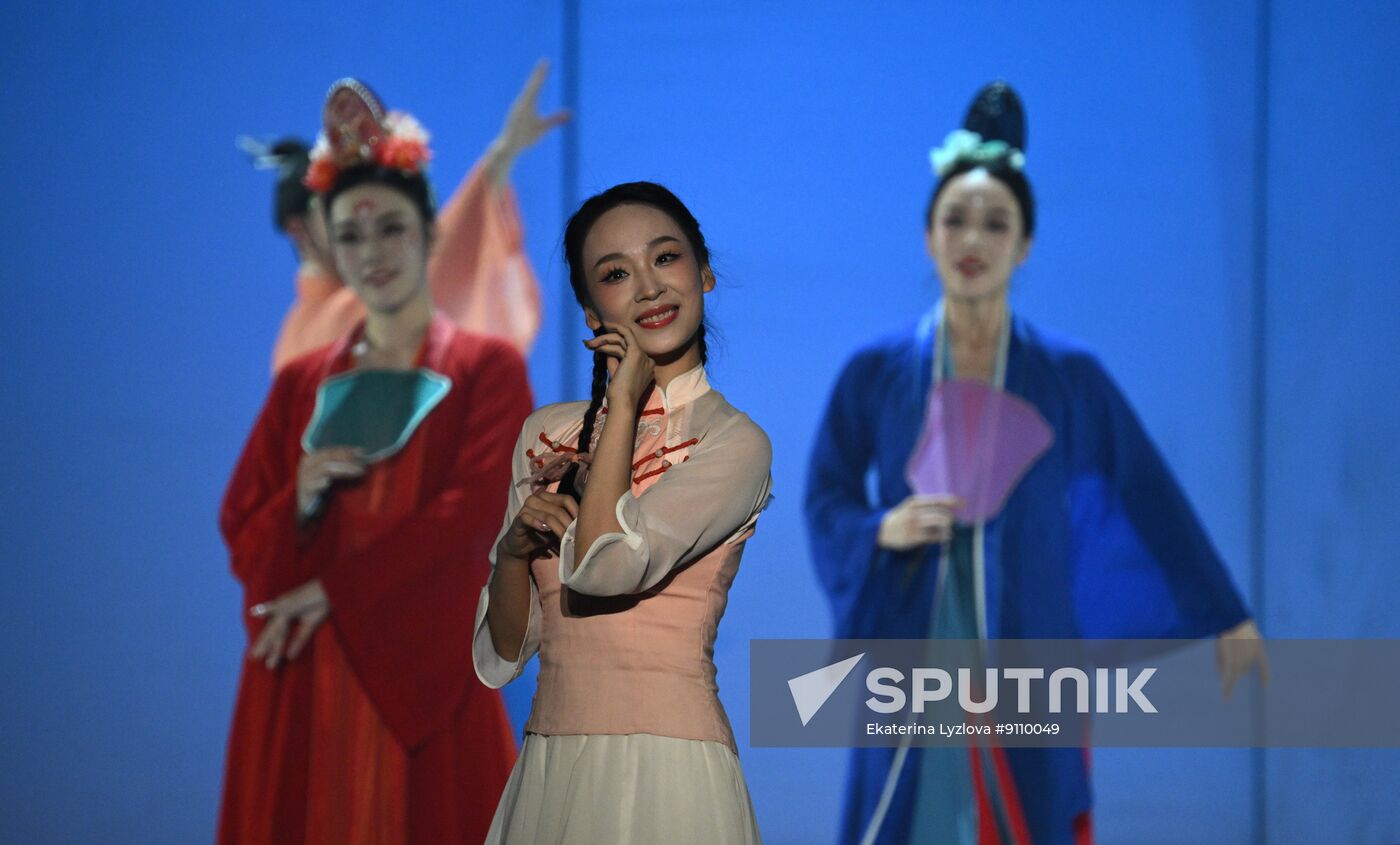 Russia Winter International Arts Festival