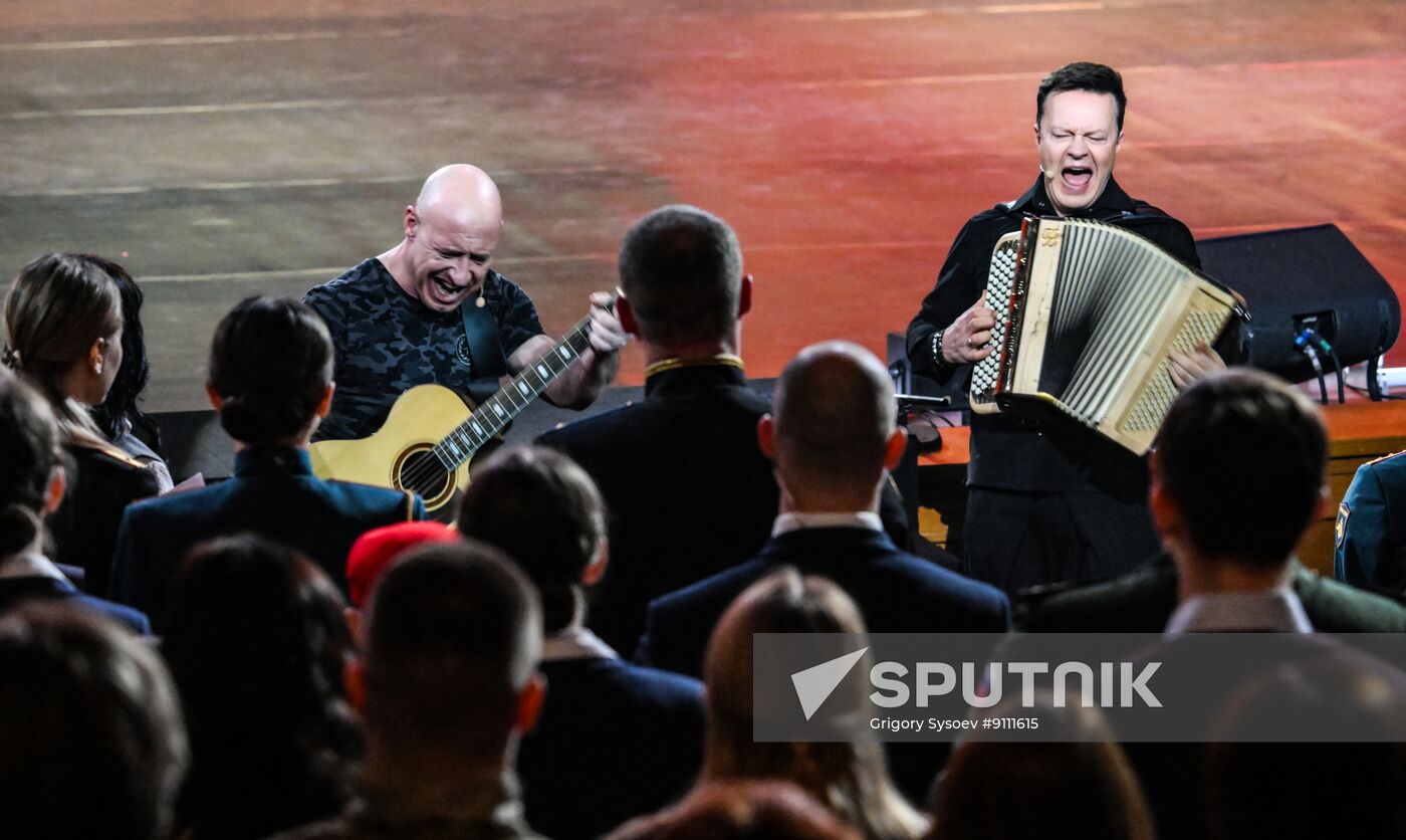 Russia Entertainment Fatherland Defender Day