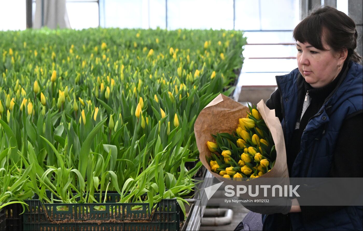 Russia Flower Growing