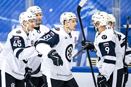 China Ice Hockey Kontinental League Dragons - Sibir