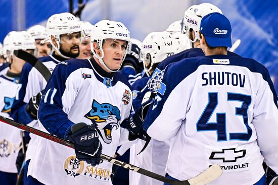 China Ice Hockey Kontinental League Dragons - Barys