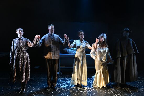 Russia Theatre Morphine