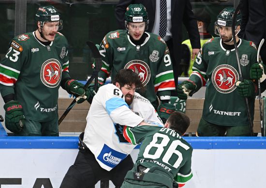 Russia Ice Hockey Kontinental League Ak Bars - Dinamo