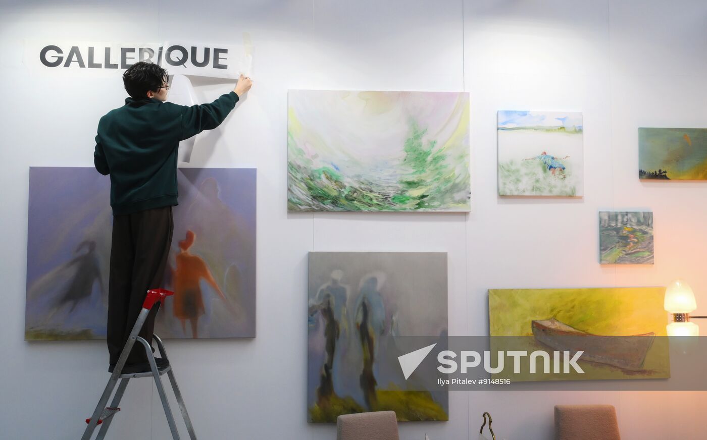 Russia Art Moscow Fair