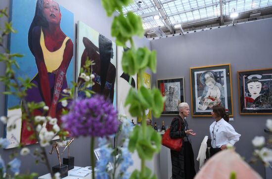 Russia Art Moscow Fair