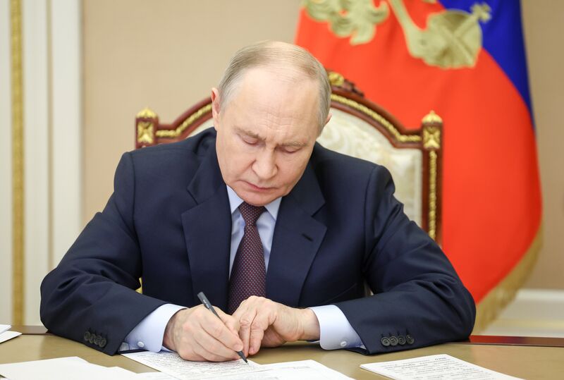 Russia Putin Government