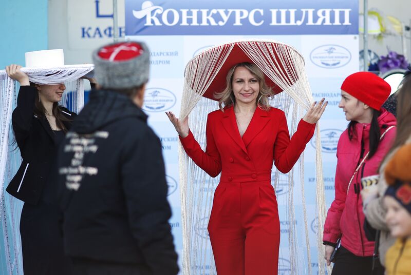 Russia Horse Racing Season